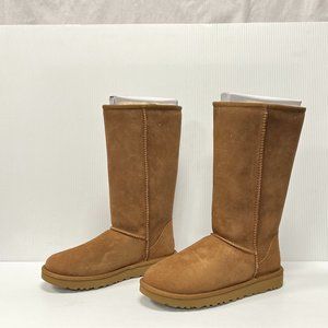 UGG Women's Classic Tall Ii Boot Size 7